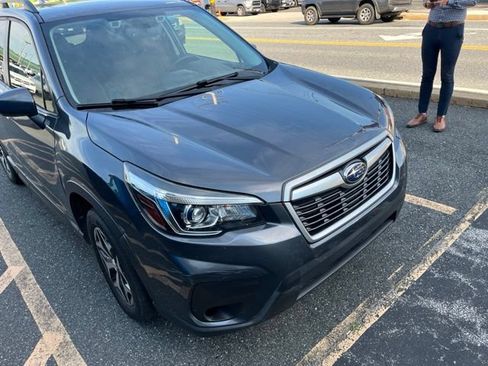 Used 2020 Subaru Forester Premium AWD/4WD image 8