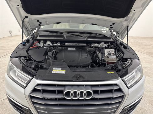 Used 2019 Audi Q5 2.0T Premium w/ Convenience Package image 18