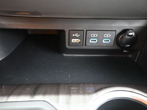 Used 2022 Toyota Highlander Limited image 27