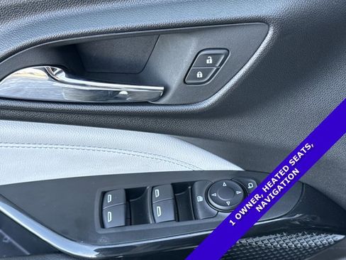 Used 2025 Chevrolet Trax LT w/ LT Convenience Package image 15