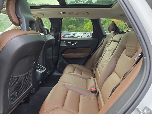 Used 2018 Volvo XC60 T6 Inscription w/ Convenience Package AWD/4WD image 20