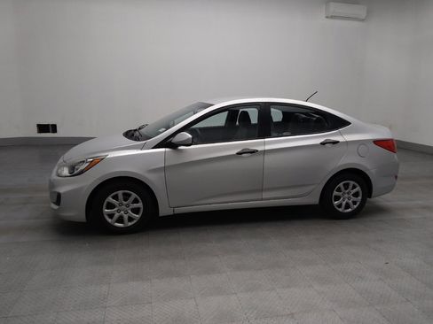 Used 2014 Hyundai Accent GLS image 2