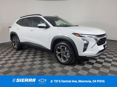 New 2026 Chevrolet Trax LT image 1