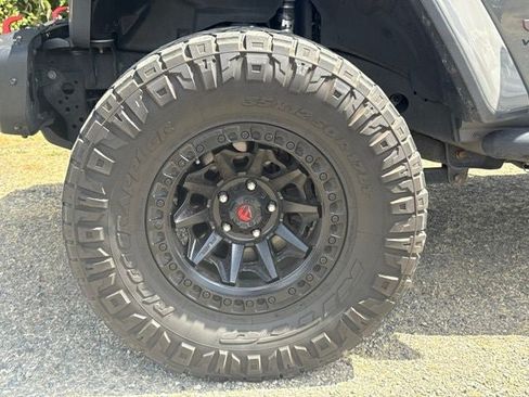 Used 2020 Jeep Wrangler Unlimited Rubicon AWD/4WD image 3