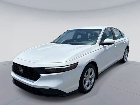 Certified 2023 Honda Accord LX image 8