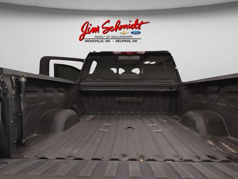 Used 2024 GMC Sierra 2500 AT4 w/ Technology Package AWD/4WD image 37