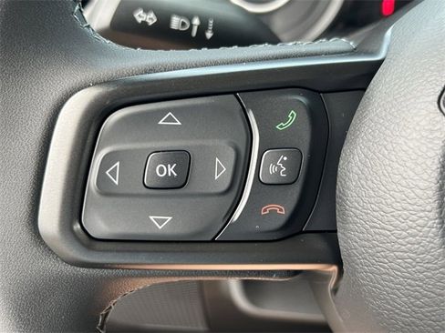 New 2025 Jeep Gladiator Sport image 27