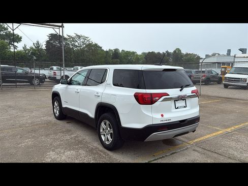 Used 2019 GMC Acadia SLE image 4