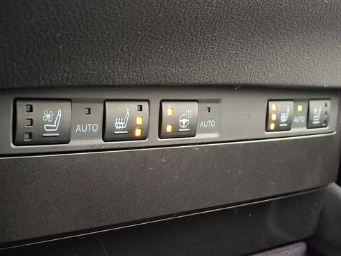 Certified 2025 Lexus ES 300h w/ Premium Package image 27