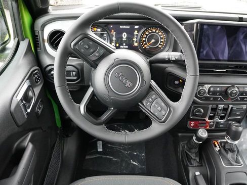 New 2025 Jeep Gladiator Willys image 12