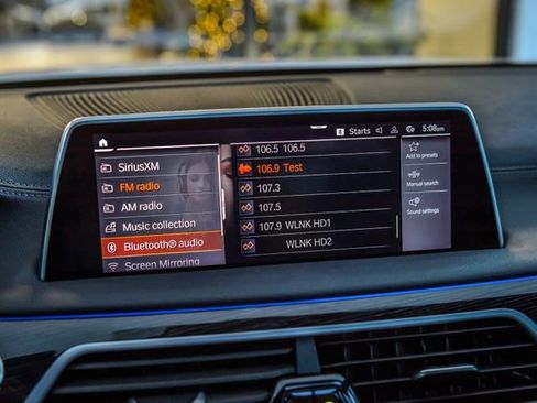 Used 2020 BMW 740i w/ M Sport Package image 21