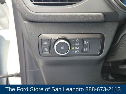New 2025 Ford Escape SE image 19