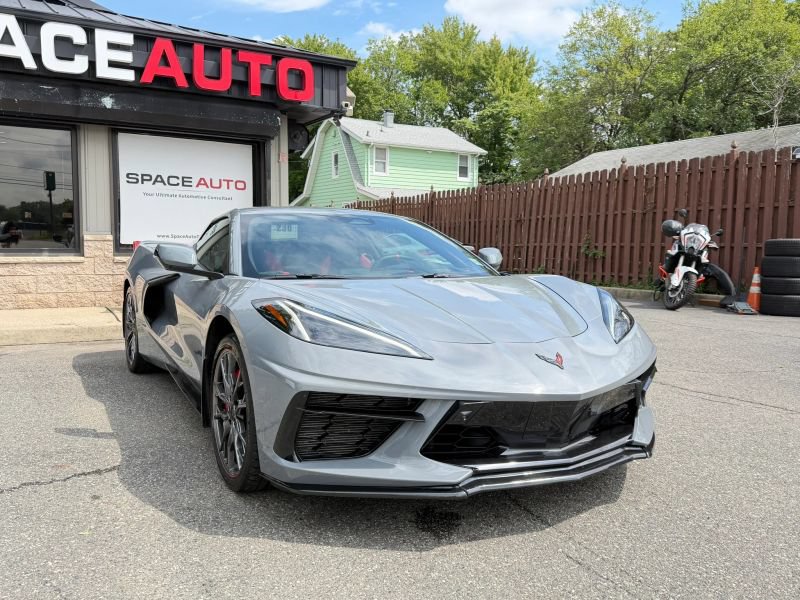 Used 2024 Chevrolet Corvette Stingray Preferred Conv w/ Z51 Performance Package RWD image 4