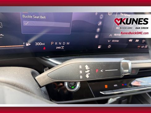 Used 2024 Buick Envision Preferred AWD/4WD image 31