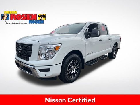 Certified 2024 Nissan Titan SV w/ SV Convenience Package image 1
