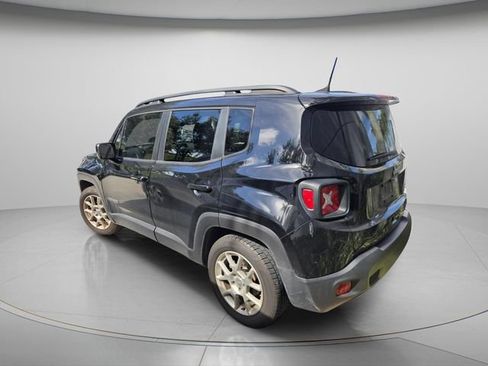 Used 2019 Jeep Renegade Latitude FWD image 5
