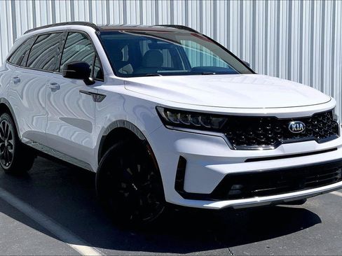 Used 2021 Kia Sorento EX w/ Panoramic Sunroof Package AWD/4WD image 2