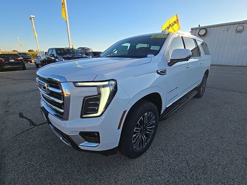New 2026 GMC Yukon XL Elevation w/ Elevation Premium Package image 12