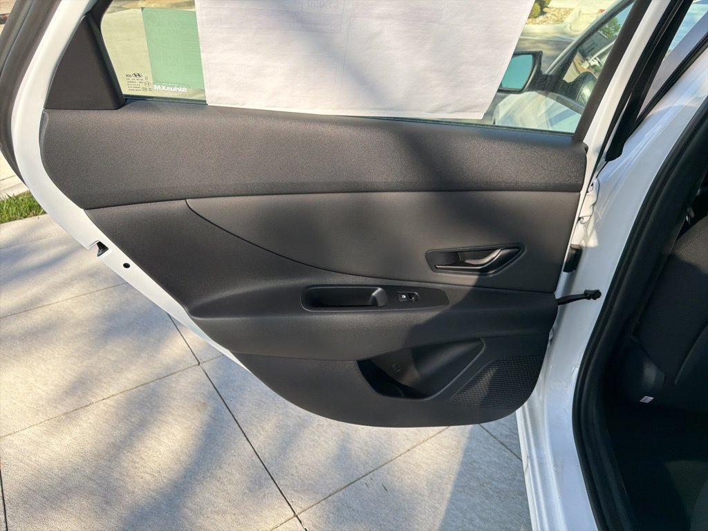 New 2025 Hyundai Elantra SEL FWD image 14