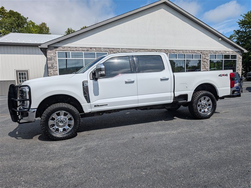 Used 2024 Ford F250 Lariat w/ Chrome Package AWD/4WD image 3