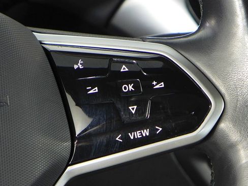 Used 2021 Volkswagen ID.4 Pro S w/ Gradient Package image 29