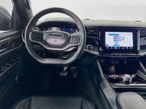 Used 2022 Jeep Wagoneer Series II w/ Premium Group I image 23