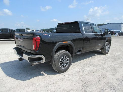 New 2026 GMC Sierra 2500 SLE w/ SLE Value Package; AWD/4WD image 5