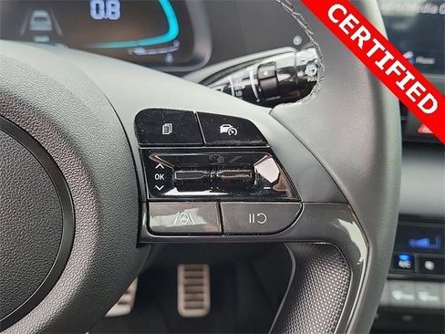 Certified 2025 Hyundai Elantra Sport image 6