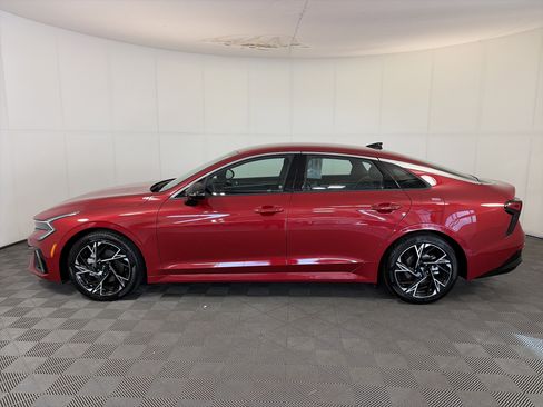 Used 2025 Kia K5 GT-Line AWD/4WD image 8