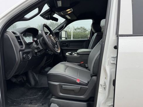 New 2026 RAM 3500 Tradesman w/ Chrome Appearance Group image 18