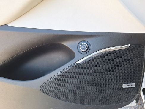 Used 2023 Buick Enclave Essence w/ Sound and Sites Package image 16