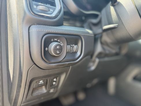 Used 2025 RAM 1500 Limited w/ Trailer Tow Group AWD/4WD image 40