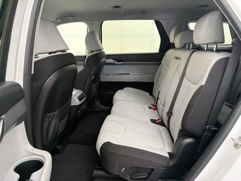 Used 2020 Hyundai Palisade SE FWD image 16