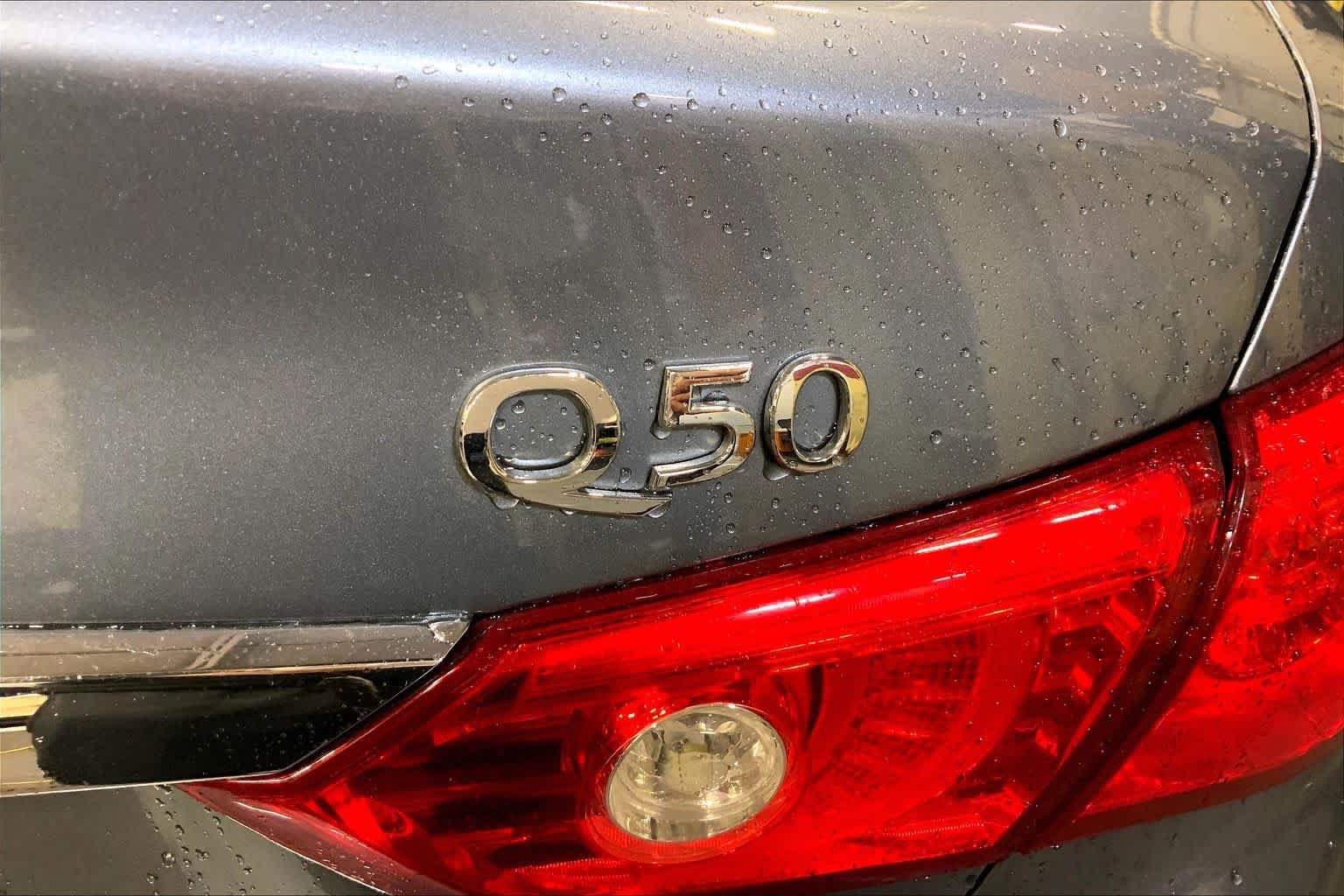Used 2017 INFINITI Q50 3.0t Premium w/ Driver Assistance Package AWD/4WD image 10