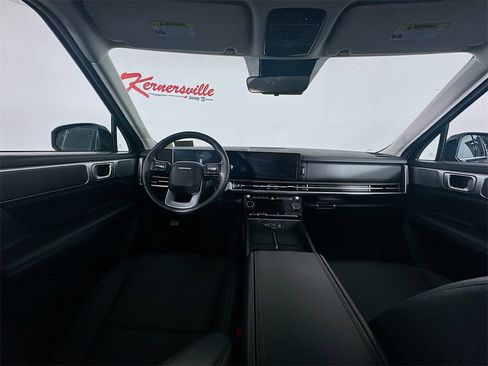 Used 2025 Hyundai Santa Fe SEL image 10