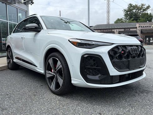 New 2026 Audi SQ5 Premium Plus AWD/4WD image 7