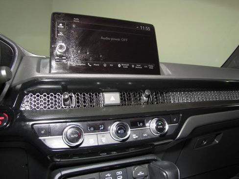 Used 2025 Honda CR-V Sport Touring image 7