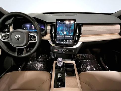 New 2026 Volvo XC90 T8 Plus w/ Protection Package Premier AWD/4WD image 6