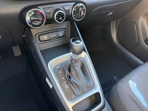 New 2026 Hyundai Venue SE image 23