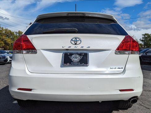 Used 2012 Toyota Venza XLE image 9
