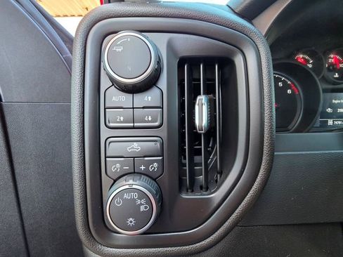 Used 2019 Chevrolet Silverado 1500 Custom Trail Boss w/ Custom Convenience Package AWD/4WD image 24