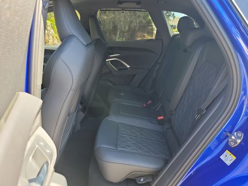 New 2025 Audi SQ5 Prestige image 16