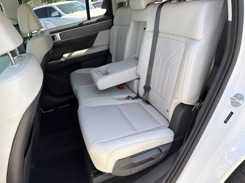 Used 2025 Hyundai Santa Fe SEL image 21