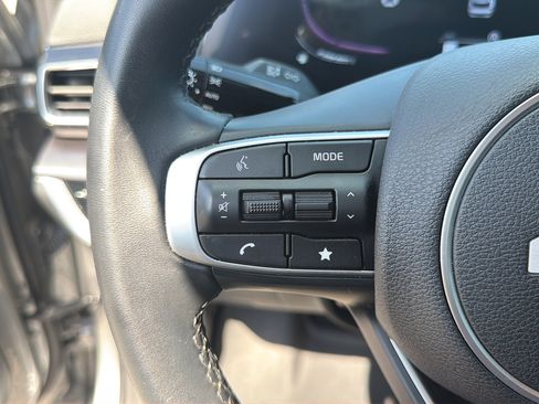 Used 2024 Kia Sportage EX FWD image 42