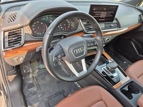 Used 2023 Audi Q5 2.0T Premium w/ Convenience Package AWD/4WD image 11