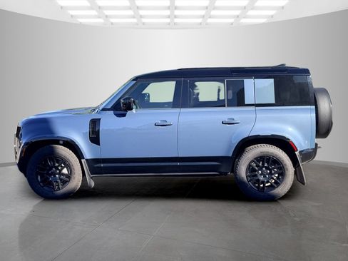 Used 2026 Land Rover Defender 110 X-Dynamic SE AWD/4WD image 8