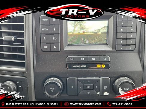 Used 2022 Ford F250 XL w/ Power Equipment Group RWD image 13