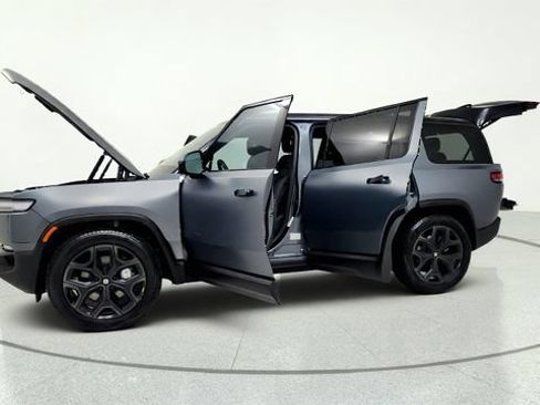 Used 2026 Rivian R1S Adventure AWD/4WD image 14