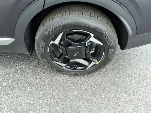 New 2026 Kia Sportage EX AWD/4WD image 9