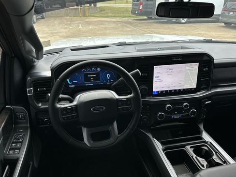 Used 2025 Ford F350 Lariat w/ Lariat Ultimate Package AWD/4WD image 38